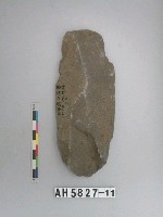 藏品(舌刃打製石斧)的圖片